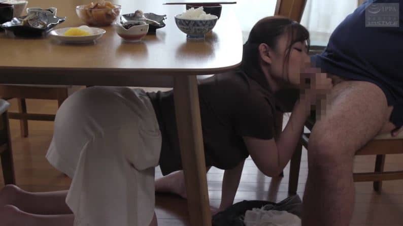 Cô hàng xóm tốt bụng cạnh bên thiếu thốn tình dục