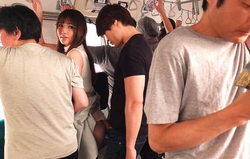 Tsubasa Amami và những chuyện tình dục nơi công cộng